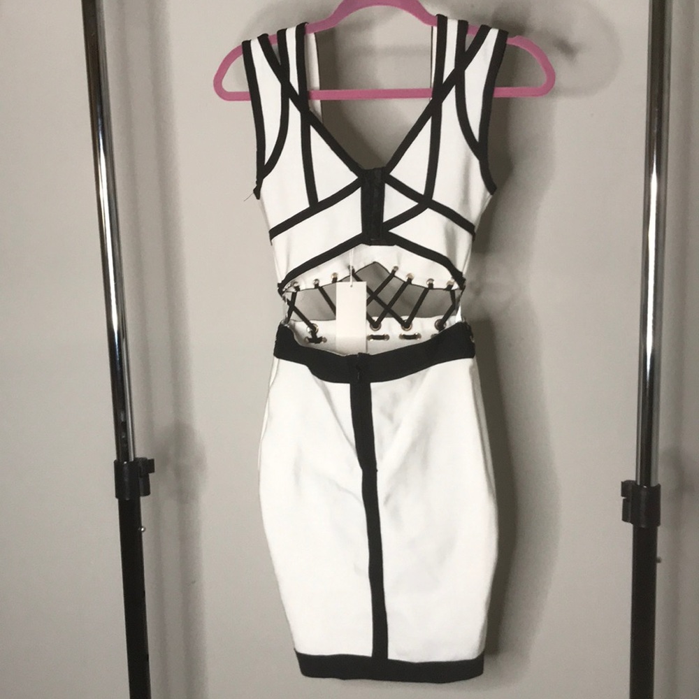 NWT 💕💕Super Cute Bodycon Dress!